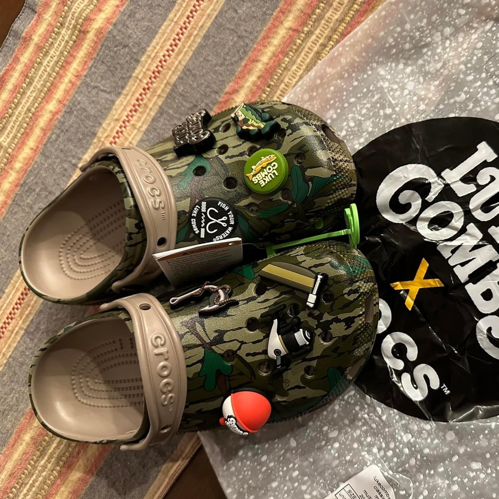 ❌SOLD❌Luke Combs Crocs